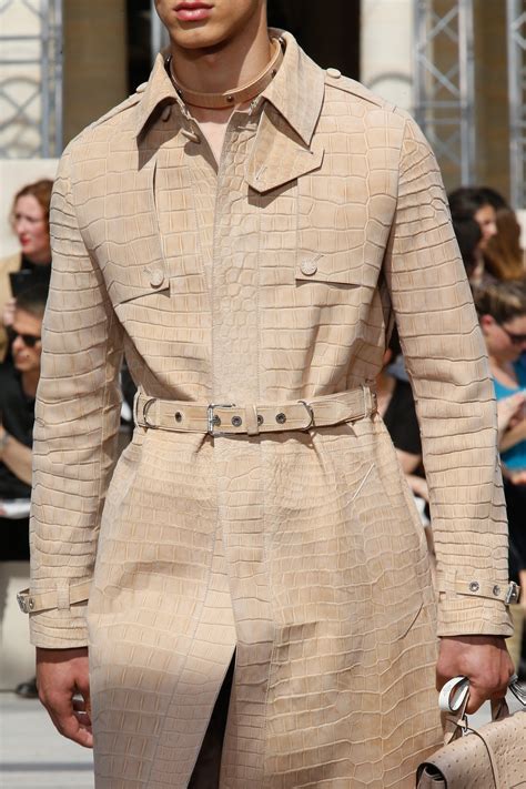 sfilata louis vuitton uomo 2017|Louis Vuitton Spring 2017 Menswear Collection .